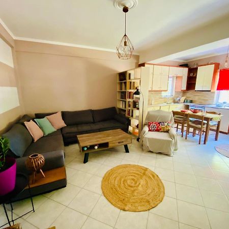 Cottage House,With Big Garden & Lawn Amaliada Экстерьер фото